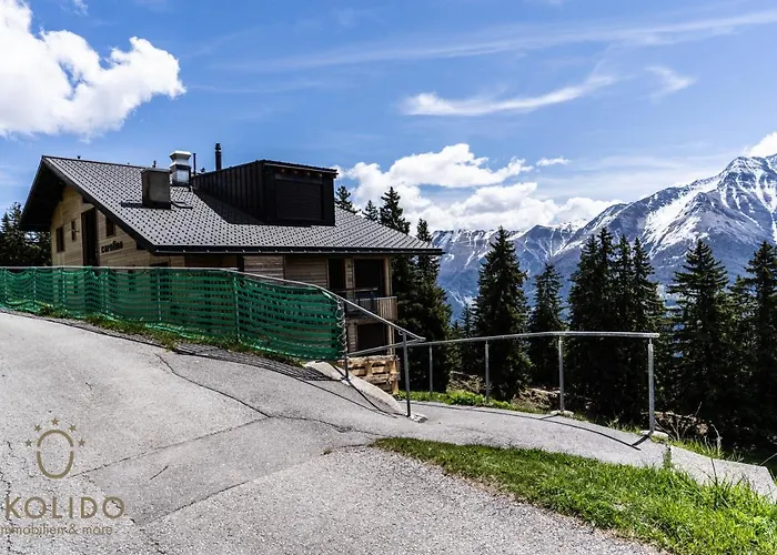 Haus Caroline, Mitte