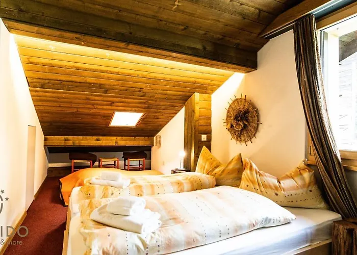 Haus Caroline, Mitte